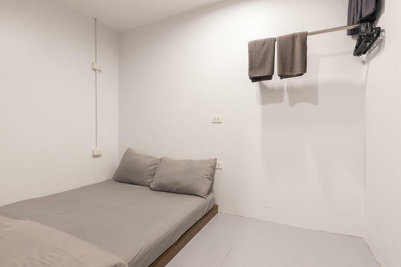 Хостел Minimal House (adults Only) Patong